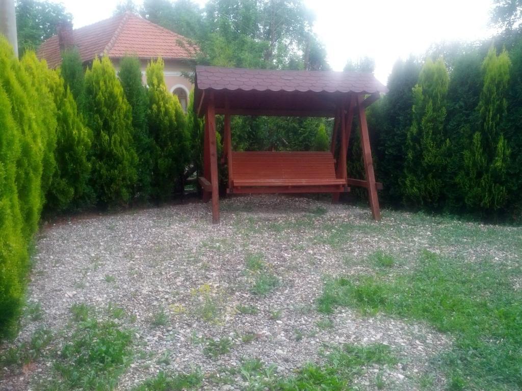 Pensiunea Magdalena Campulung Exterior foto